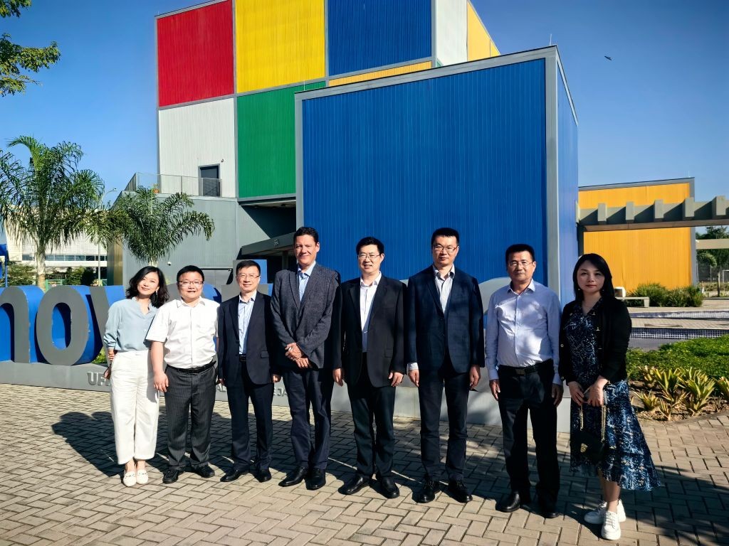 朱德庆教授、潘建教授随团出访巴西、阿根廷高校及科研院所